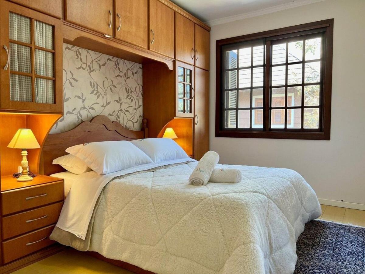Apartamento San Pietro Centro 3 Dorm By Achei Temporada Gramado Esterno foto
